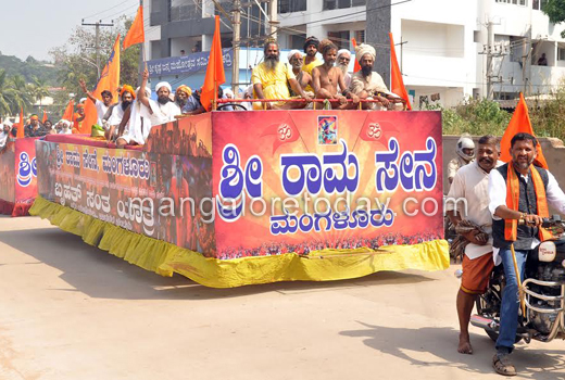 Sri Rama Sene holds Santha Yatra 1